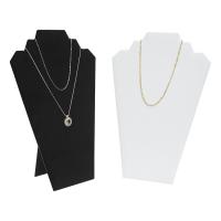 2-Necklace cardboard stand - black velvet