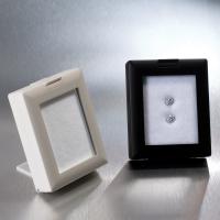 Glass-top flat foam gem box - white